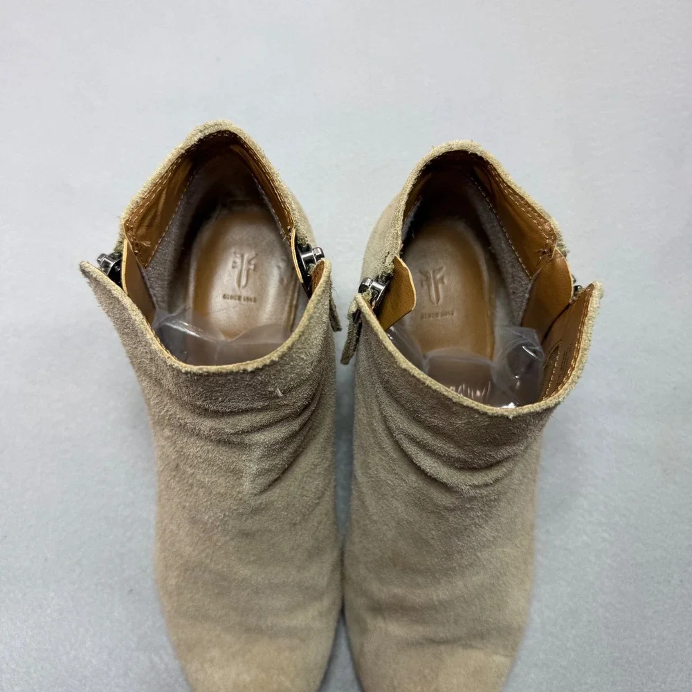 Frye Sacha Moto Shootie Ash Grey Suede Ankle Boots 7M 3470015-ASH